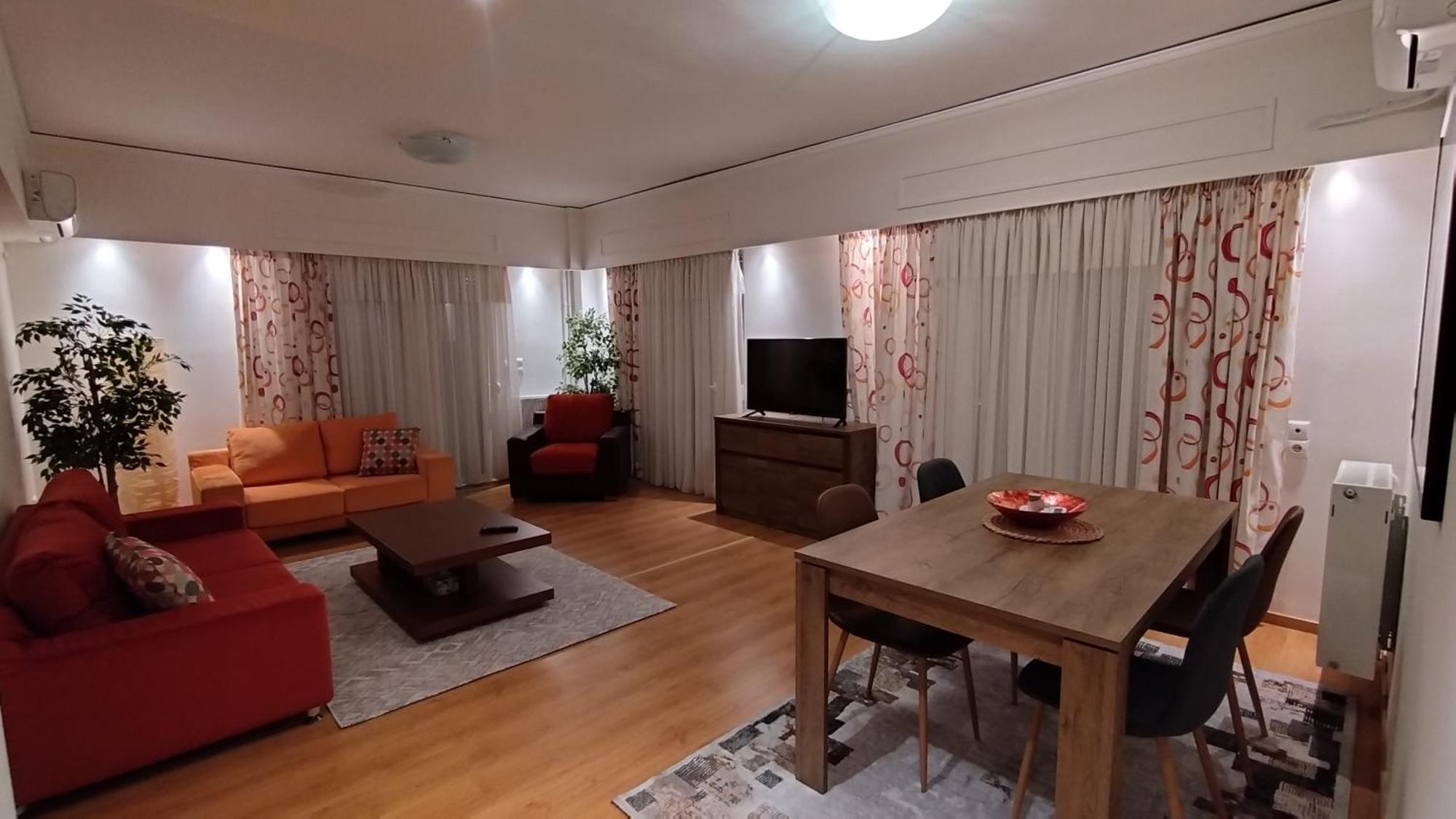 Spacious Flat Ideal For Families Atena Exterior foto