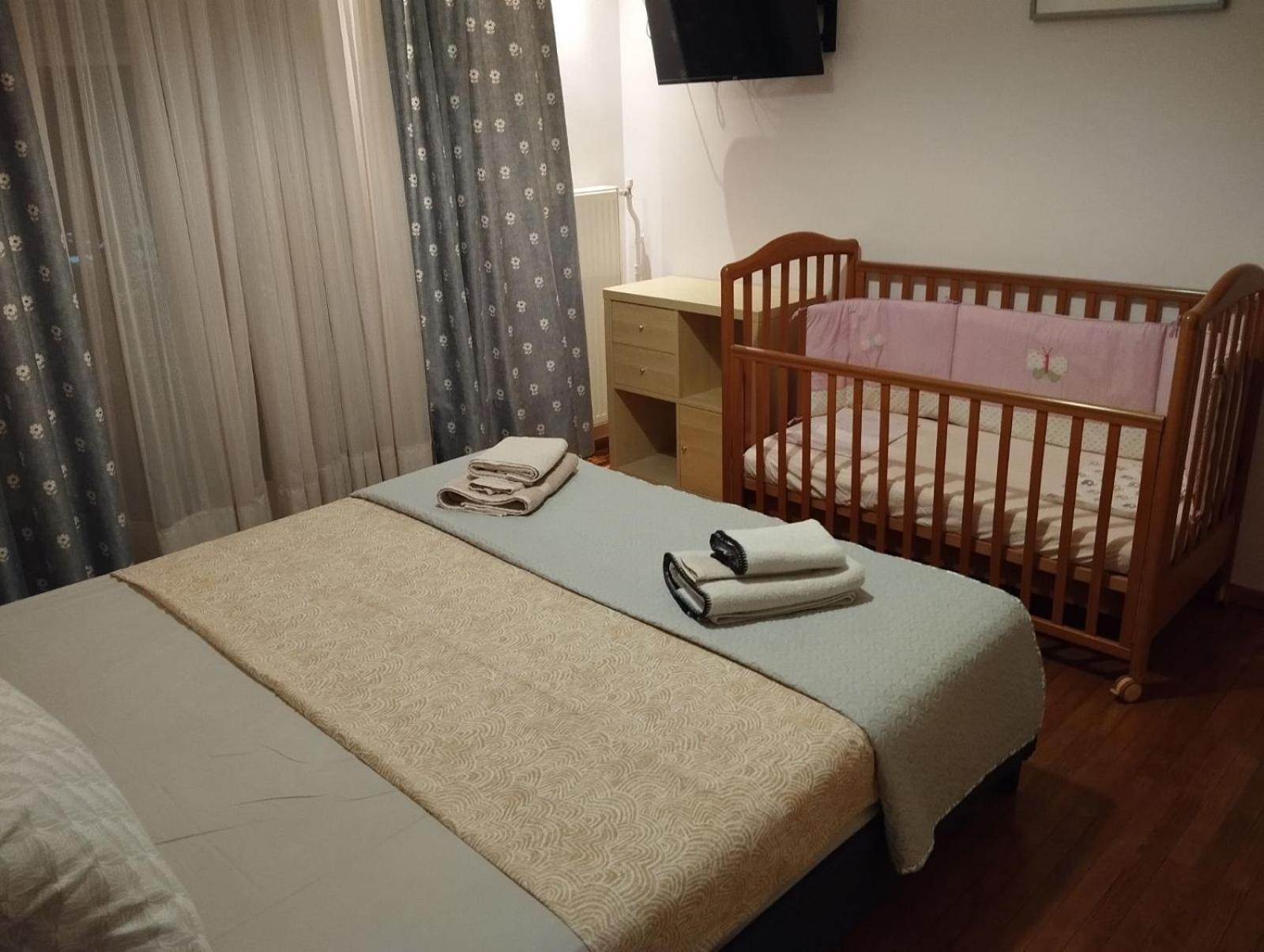 Spacious Flat Ideal For Families Atena Exterior foto